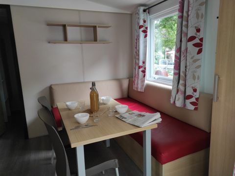 Mobilhome 4 personnes - LOCATION - TI 26m² avec terrasse semi-couverte - 2 chambres - CONFORT