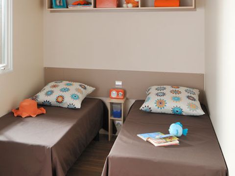 Mobilhome 6 personnes - LOCATION - TI 32m² avec terrasse semi-couverte - 3 chambres - ECO