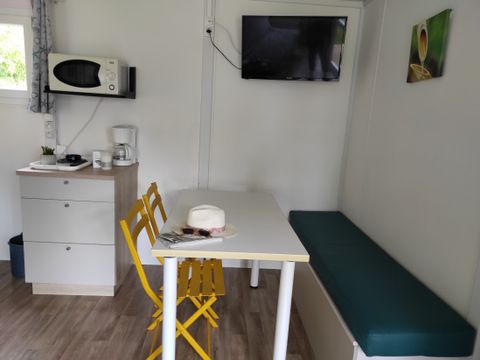 Chalet 4/6 personnes - LOCATION 28m² - TV - 2 chambres - CONFORT