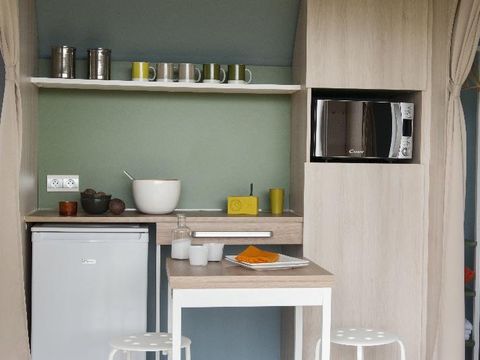 HÉBERGEMENT INSOLITE 4 personnes - COCO SWEET 16M² (2 chambres) SANS SDB 4 pers