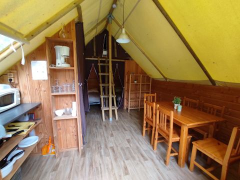 TENTE 7 personnes - LOCATION TENTE LODGE 24m² (3 chambres + mezzanine) 7 pers