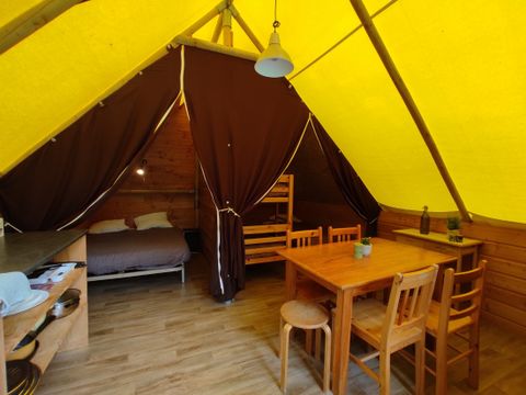 Tente 4/5 personnes - LOCATION - LODGE 20m² - 2 chambres