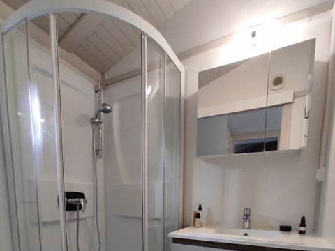 Chalet 5/7 personnes - LOCATION 30m² - 2 chambres - TV CONFORT