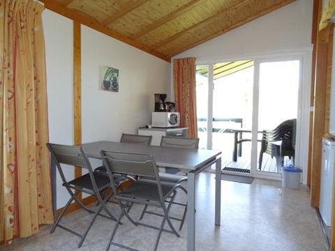 Chalet 5/7 personnes - LOCATION 30m² - 2 chambres - TV CONFORT