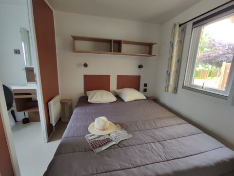 Mobilhome 6/8 personnes - LOCATION 40M² - 3 chambres - 2 salles de bain - PREMIUM TV CLIMATISATION LAVE VAISSELLE