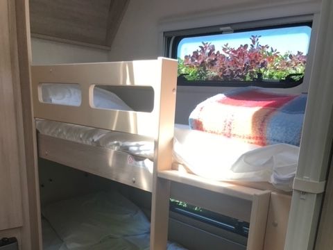 CARAVANE 4 personnes - PREMIUM CARAVANE 4 personnes - PREMIUM