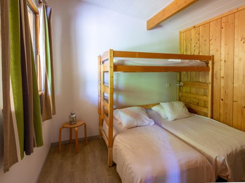 CHALET 4 personnes - NOISETIER - personnes supplémentaires possible en supplément, contacter le camping