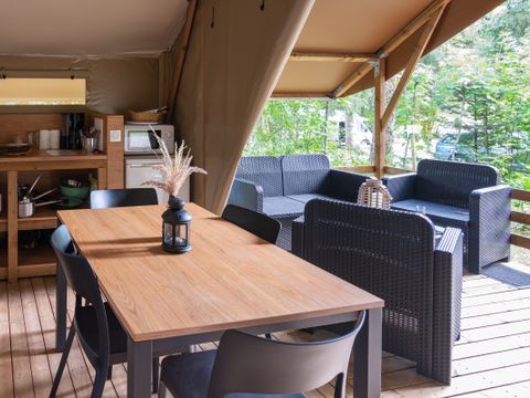 Tente en toile et en bois 4 personnes - WOOD LODGE - Personnes supplémentaires possible en supplément - Contacter le camping