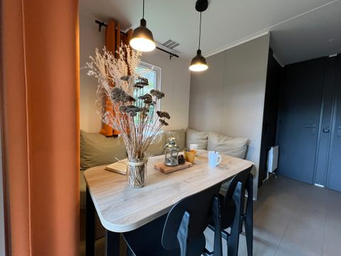 MOBILHOME 4 personnes - Mobil-home Tilleul - personnes supplémentaires possible en supplément, contacter le camping