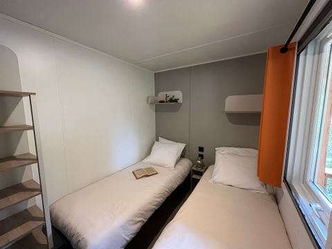 Mobilhome 6 personnes - Chêne - 3 chambres - Personnes supplémentaires possible en supplément - Contacter le camping