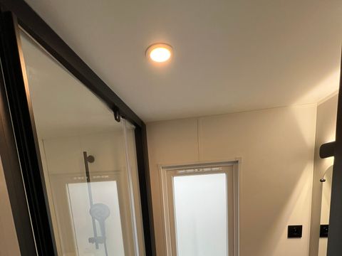 MOBILHOME 6 personnes - Mobil-home Chêne - 3 chambres - personnes supplémentaires possible en supplément, contacter le camping