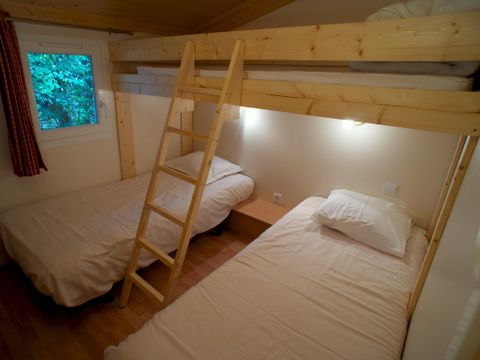 Chalet 4 personnes - Sapin - 2 chambres - Personnes supplémentaires possible en supplément - Contacter le camping