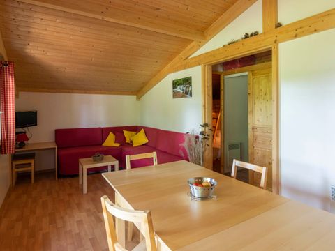 Chalet 4 personnes - Sapin - 2 chambres - Personnes supplémentaires possible en supplément - Contacter le camping