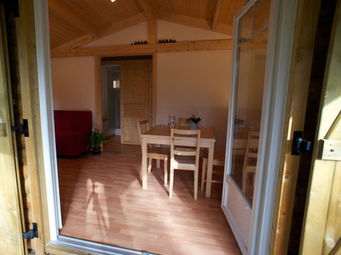 Chalet 4 personnes - Sapin - 2 chambres - Personnes supplémentaires possible en supplément - Contacter le camping