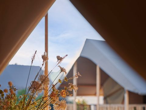 LODGE 5 personnes - Bungalow toilé 'Tente Lodge' 26m²