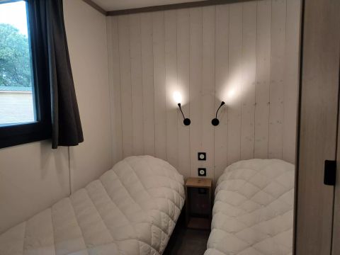 LODGE 6 personnes - Lodge Confort 4 Pièces 7 Personnes (6 adultes + 1 bébé)