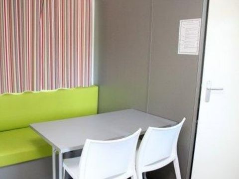 MOBILHOME 4 personnes - CONFORT tv en supplément