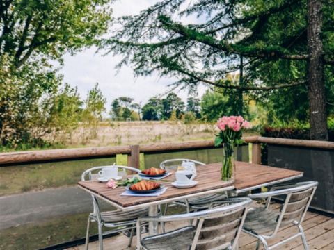 HÉBERGEMENT INSOLITE 4 personnes - TIPI 4 PERS- 2 chambres