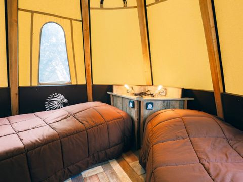 Hébergement 4 personnes - TIPI 4 PERS- 2 chambres