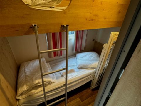 Hébergement 4 personnes - ROULOTTE - 2 CHAMBRES - 2/4 PERSONNES