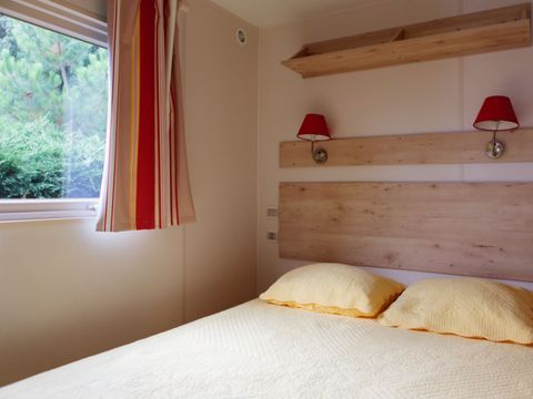 Hébergement 4 personnes - ROULOTTE - 2 CHAMBRES - 2/4 PERSONNES