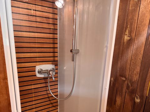 Hébergement 5 personnes - Lodge Kenya - 2 chambres - Avec sanitaires