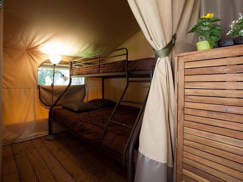 Hébergement 5 personnes - Lodge Kenya - 2 chambres - Avec sanitaires