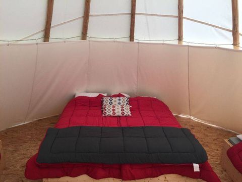 Hébergement 8 personnes - Tipis - Sans sanitaires
