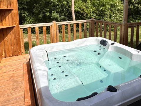 Mobilhome 5 personnes - Premium - 2 chambres avec Jaccuzi
