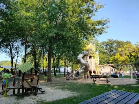 Camping Les Rives de Grand Lieu - Camping Loire-Atlantique