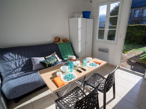 STUDIO 2 personnes - Studio Mimosa - 10 m² sans sanitaires arrivées du mercredi