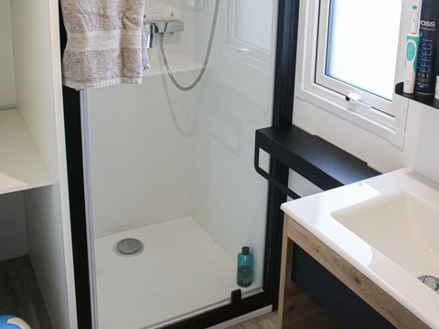MOBILHOME 4 personnes - Supérieur - 2 chambres