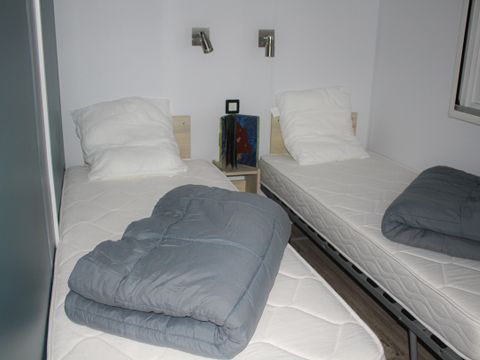 MOBILHOME 4 personnes - Supérieur - 2 chambres - arrivées du mercredi