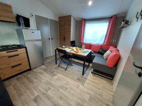 MOBILHOME 4 personnes - Supérieur - 2 chambres - arrivées du mercredi
