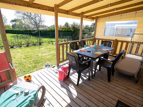 MOBILHOME 4 personnes - Supérieur - 2 chambres + 2 sdb - arrivées du mercredi