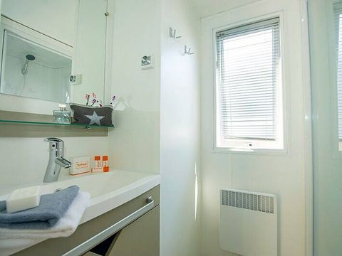 MOBILHOME 6 personnes - Comfort | 3 Ch. | 6 Pers. | Terrasse surélevée | Clim.