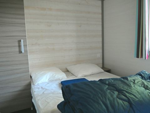 CHALET 6 personnes - Chalet 35m² (3 chambres) avec terrasse couverte 6 pers