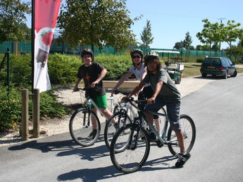 Camping Les Coteaux du Lac - Camping Indre-et-Loire - Image N°36