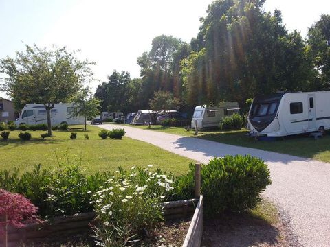 Camping Les Coteaux du Lac - Camping Indre-et-Loire - Image N°13
