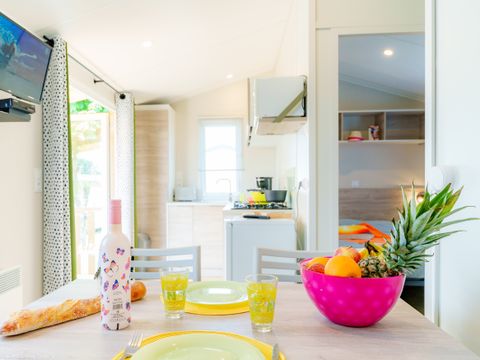 Mobilhome 2 personnes - Escale 20m² - 1 chambre - Télévision