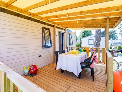 Mobilhome 5 personnes - Club - 5 27m² - 2 chambres - Télévision