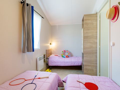Mobilhome 5 personnes - Club - 5 27m² - 2 chambres - Télévision