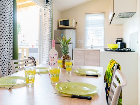 MOBILHOME 4 personnes - Mobil-home Escapade Premium 27m² - 2 chambres + télévision