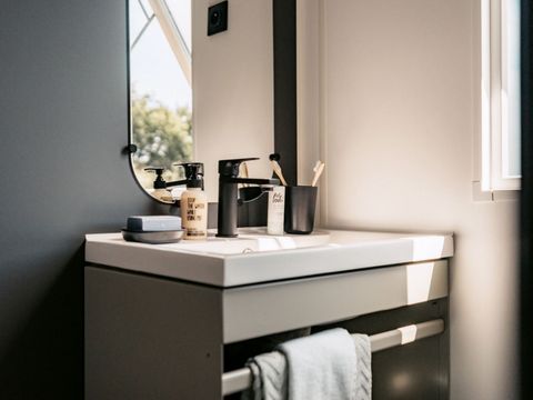 MOBILHOME 8 personnes - Confort 4 chambres 2 sdb 40m²