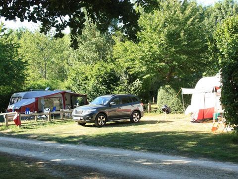Emplacement - Emplacement "Confort" 2/6 pers