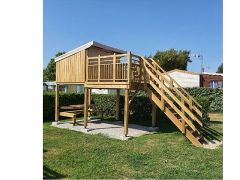 Tente en toile et en bois 2 personnes - Campétoile (sans sanitaires)