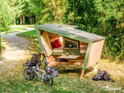 HÉBERGEMENT INSOLITE 2 personnes - Randoétapes - Structure bois  + électricité - HÉBERGEMENT INSOLITE 2 personnes - Randoétapes - Structure bois  + électricité -