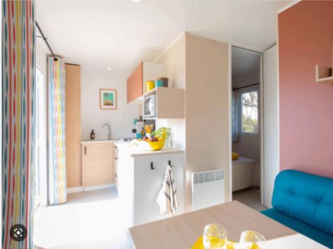 MOBILHOME 2 personnes - - 20m² - 1 chambre - terrasse couverte 9m² -