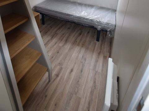 MOBILHOME 6 personnes - - 40m² - 3 chambres - terrasse couverte -