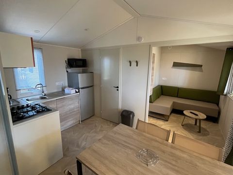 MOBILHOME 6 personnes - Mobil home Confort plus - 27m² - 2 chambres + convertible - terrasse couverte